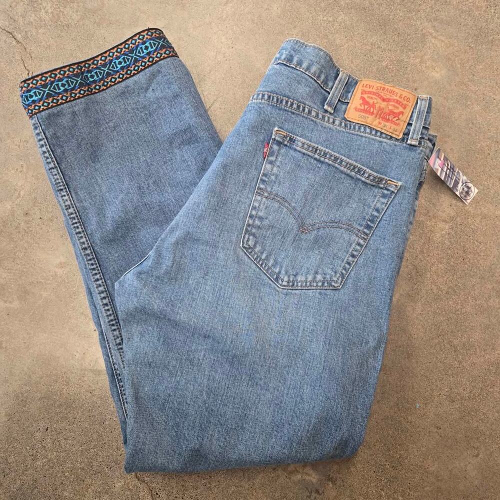 Levi's 505 Regular Fit Custom Embroidered Hem Jeans size 38 hemmed to 27" inseam - Picture 6 of 8